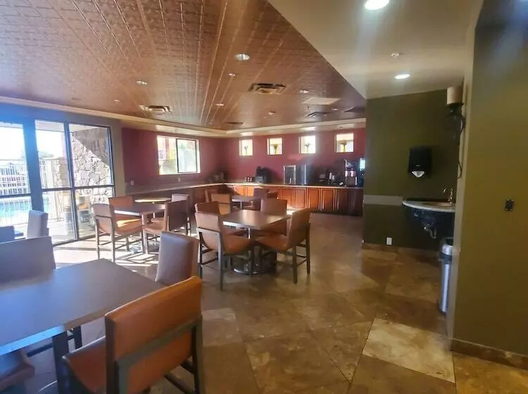 Hotel Spark By Hilton Phoenix East Mesa