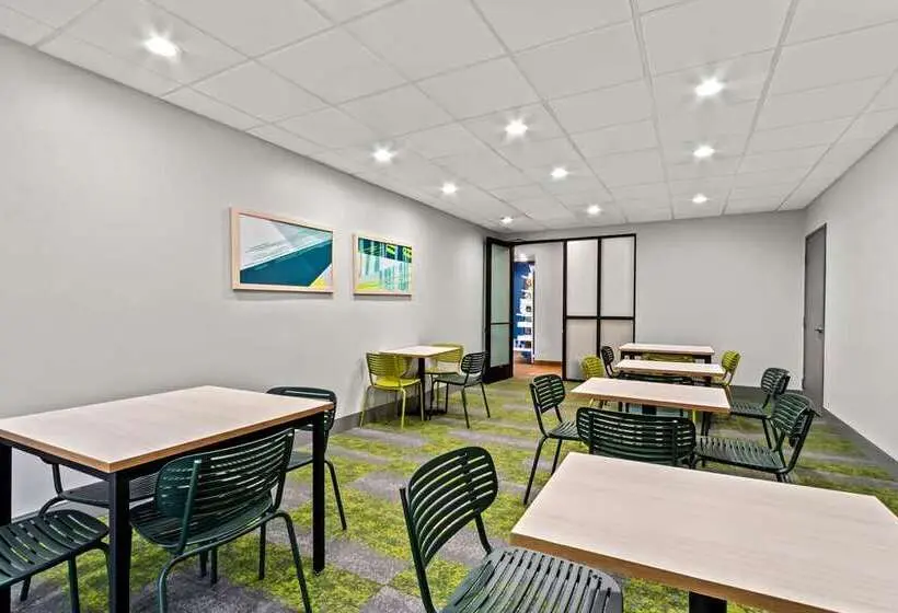 ホテル Spark By Hilton Phoenix East Mesa