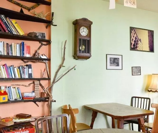 Labyrinth Hostel Weimar