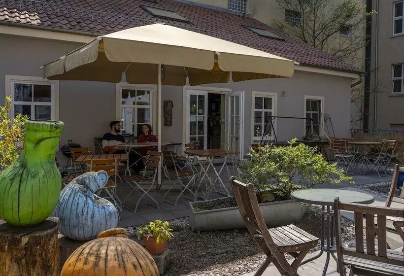 Labyrinth Hostel Weimar