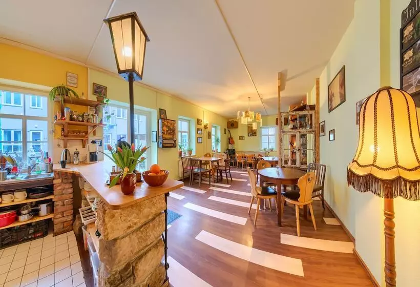 Labyrinth Hostel Weimar