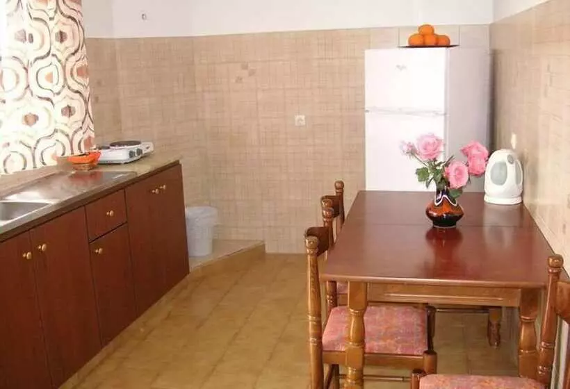 Haraki Memories Beach Studios