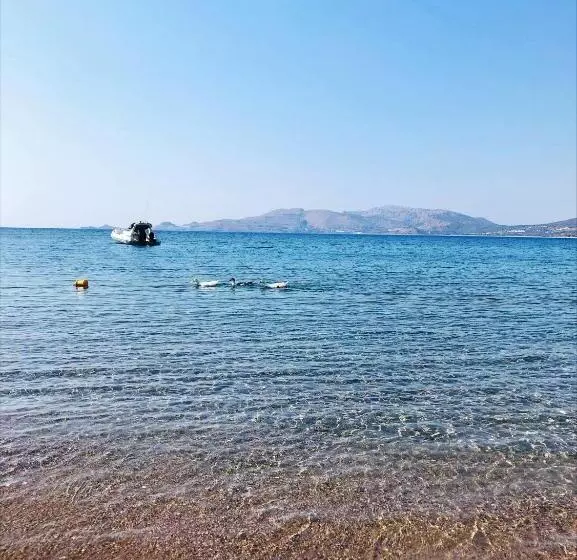 Haraki Memories Beach Studios