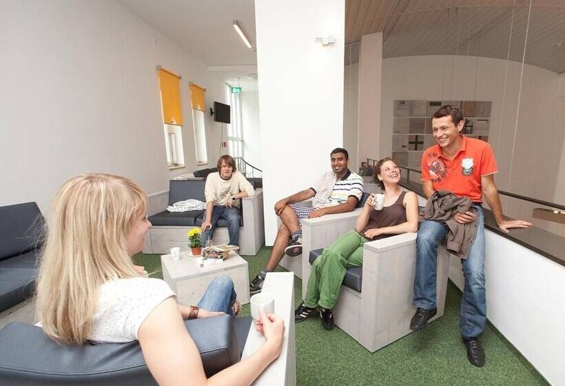 Pathpoint Cologne Backpacker Hostel