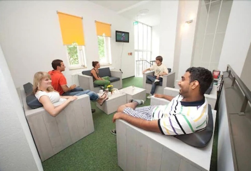 Pathpoint Cologne Backpacker Hostel