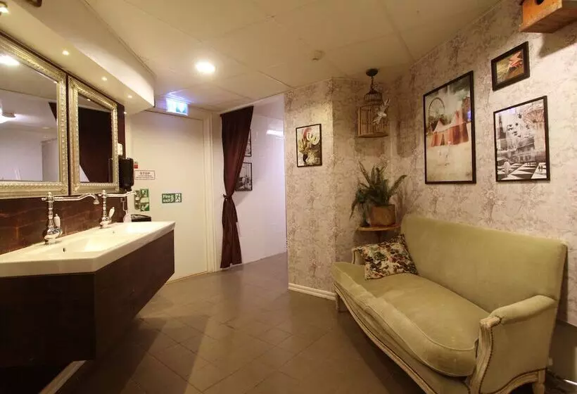 Skanstulls Boutique Hostel