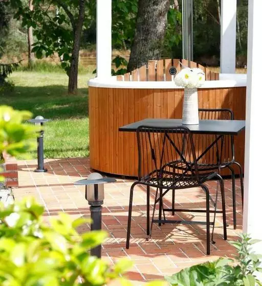 تختخواب و صبحانه Maison Madera