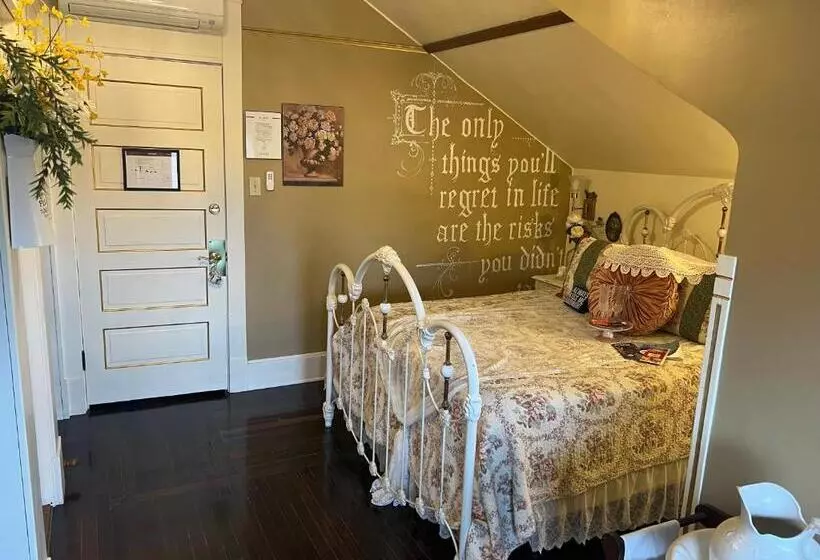 Aamiaismajoitus (B&B) The Abriendo Inn