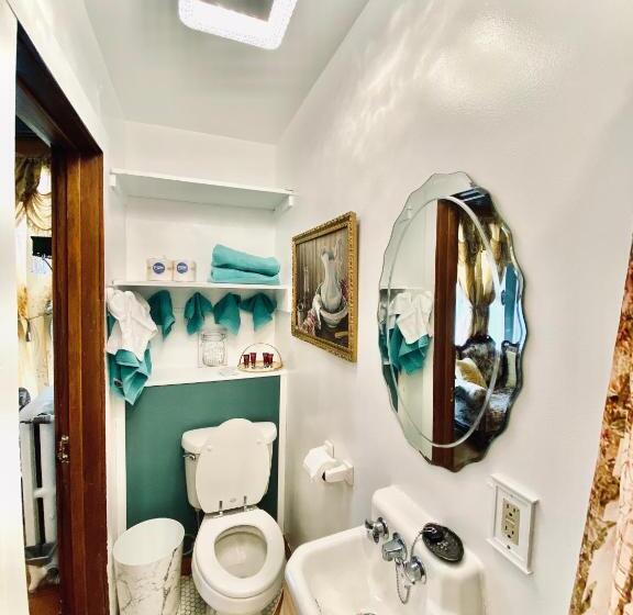 تختخواب و صبحانه The Abriendo Inn