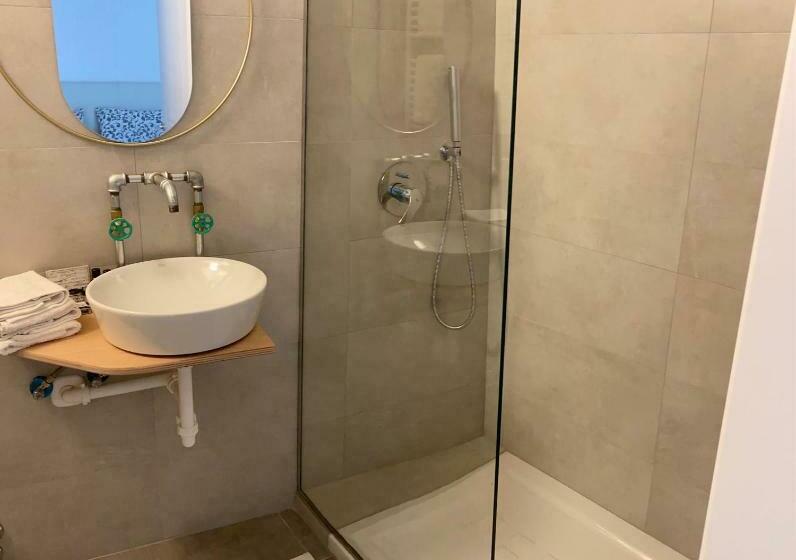 膳宿费 Castle Rhythm Inn