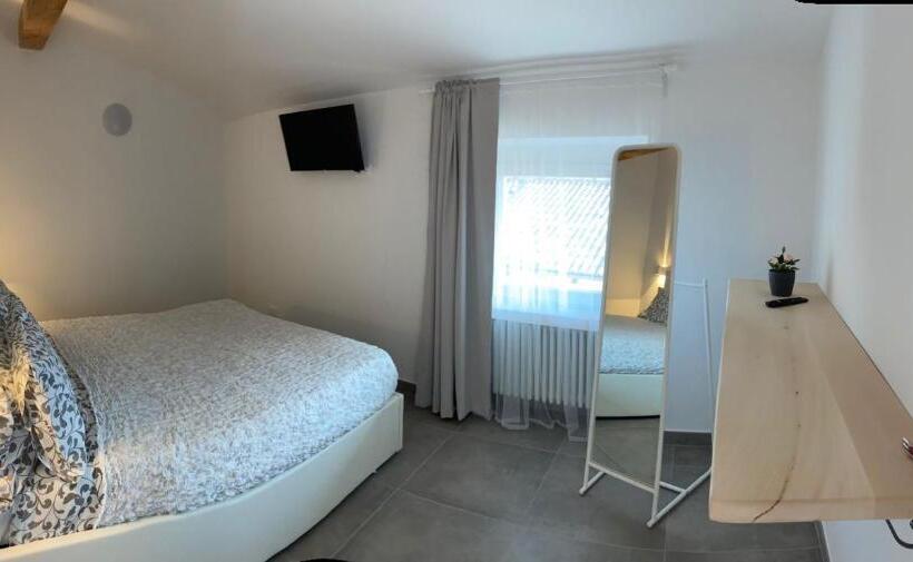 膳宿费 Castle Rhythm Inn