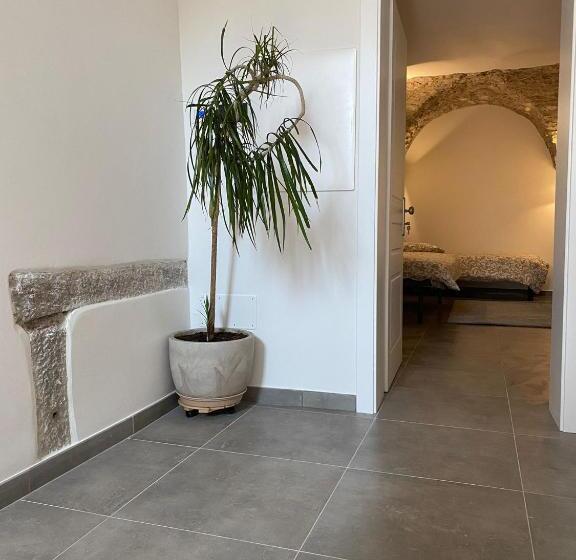 膳宿费 Castle Rhythm Inn