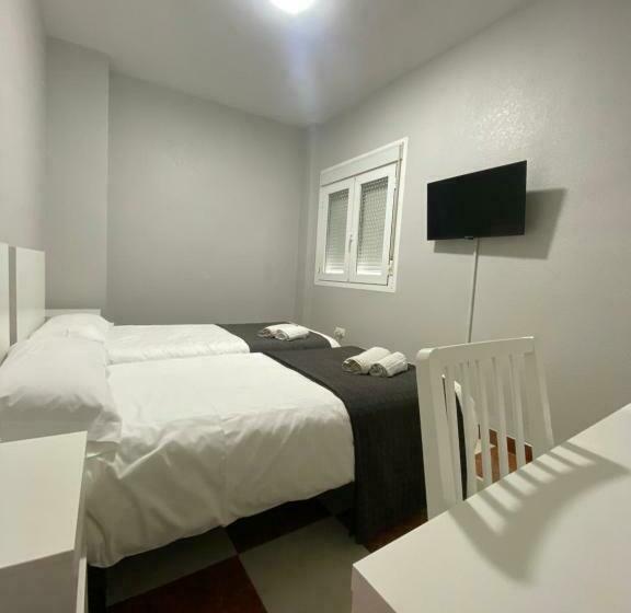 بنسيون Fonda Chiquito