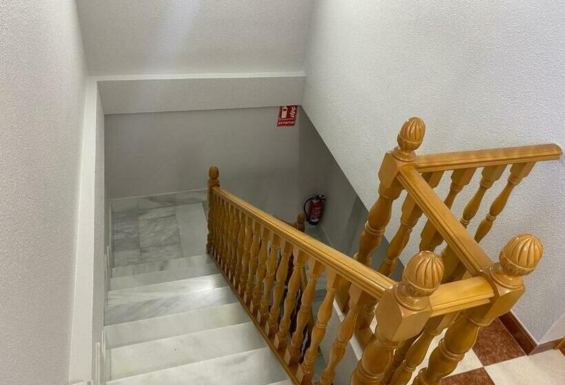 بنسيون Fonda Chiquito