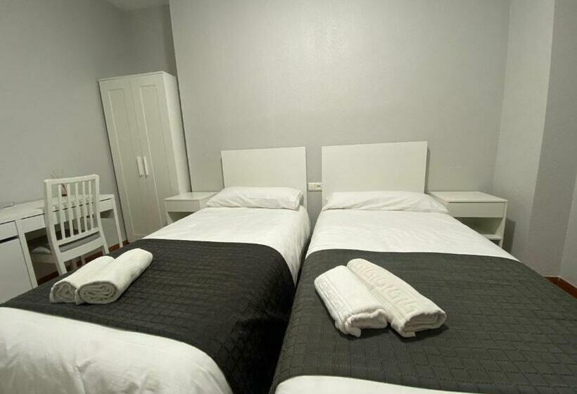 بنسيون Fonda Chiquito