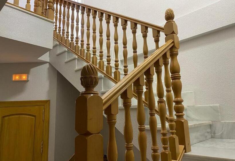 بنسيون Fonda Chiquito