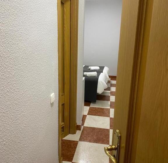 بنسيون Fonda Chiquito