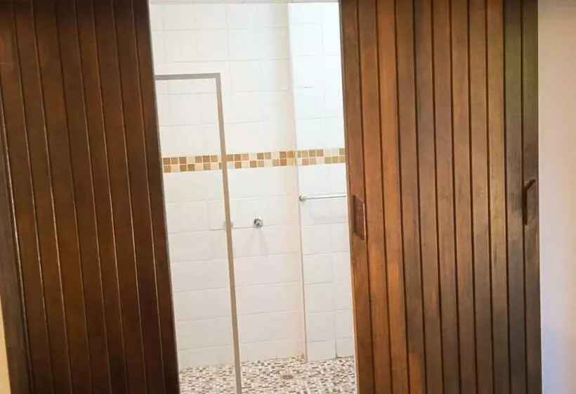 پانسیون Lydiana Guesthouse