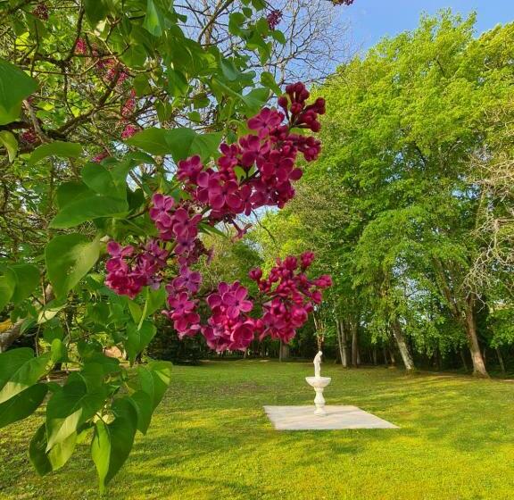 مبيت وإفطار Maison D Hôtes Au Cœur Des Lacs