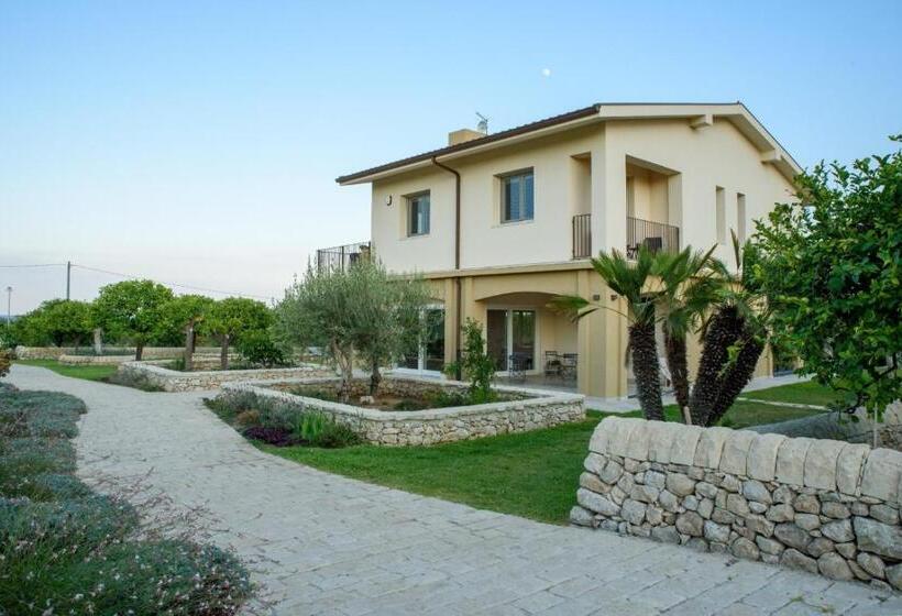 فندق Fiore Di Vendicari   Near The Beaches Of Calamosche And Vendicari