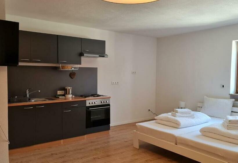 בית מלון כפרי Ferien & Business Apartments Hohenfels