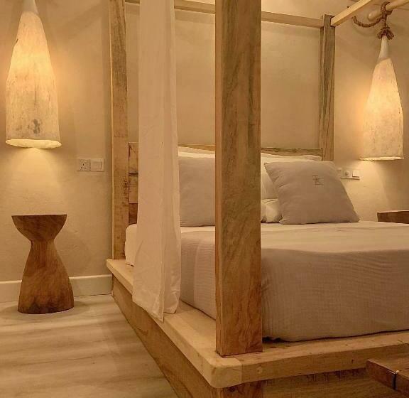 Hotel Thari Fushi Luxury Maldives All Excursions Included