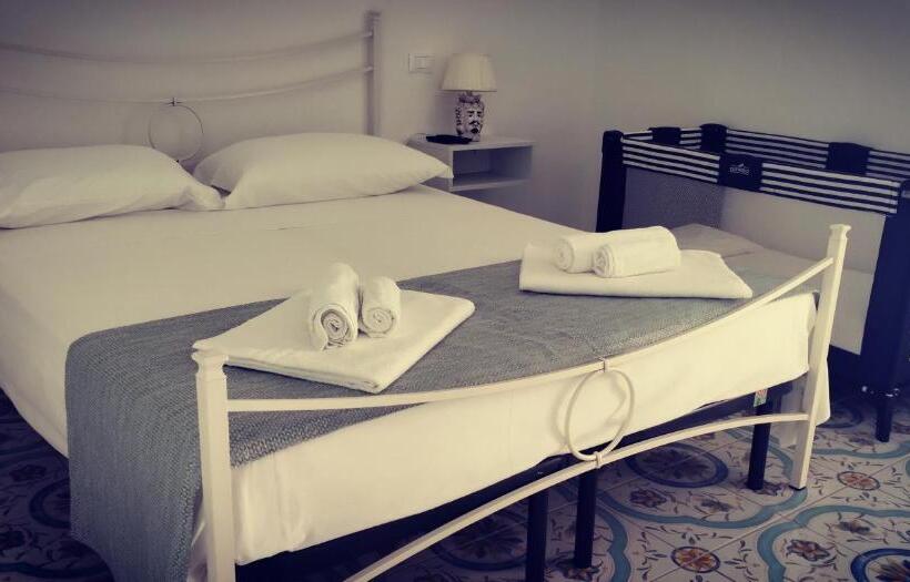 פנסיון Dimora D Estate