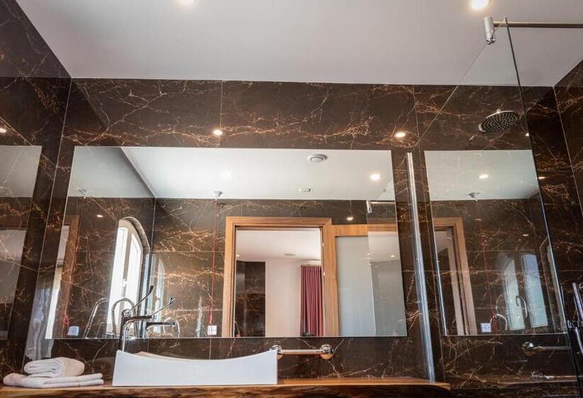 تختخواب و صبحانه Bliss Boutique Living