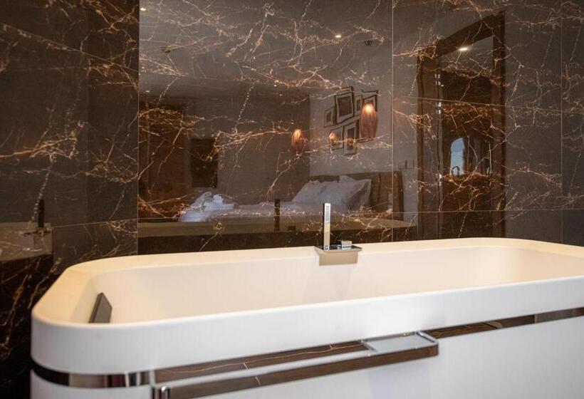 تختخواب و صبحانه Bliss Boutique Living