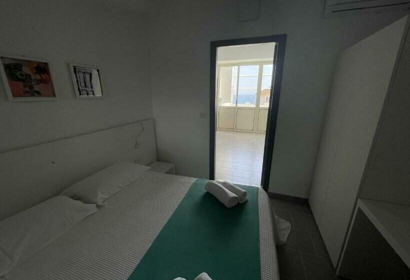 住宿加早餐  Evergreen