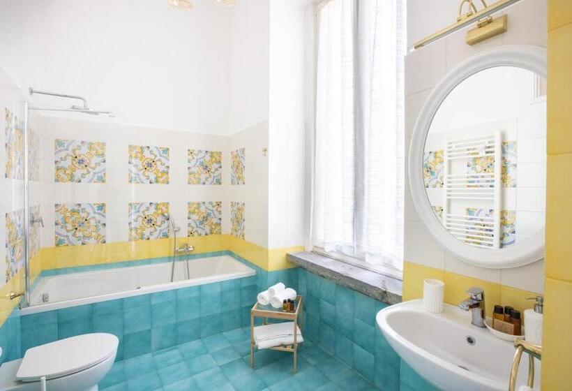 ベッドアンドブレックファースト Lux Aurea