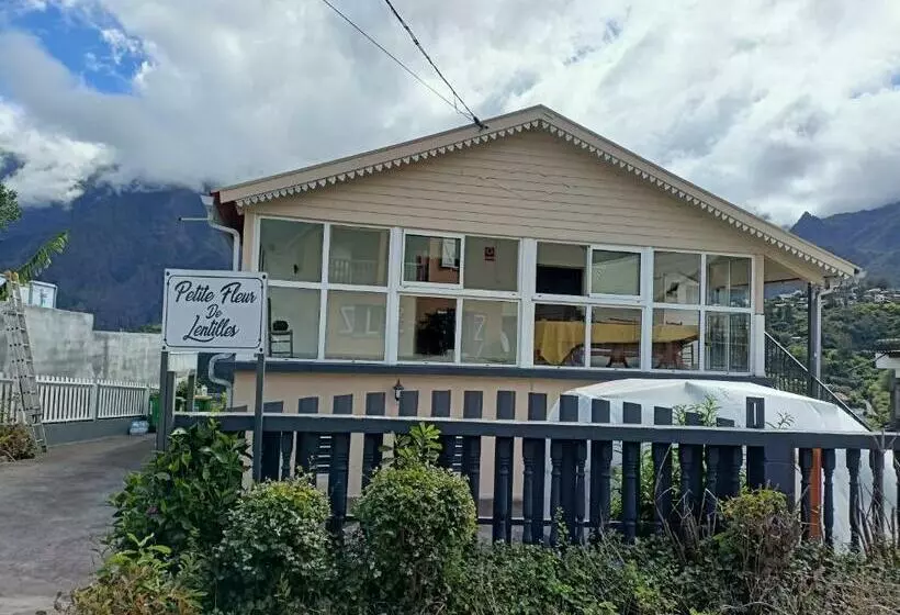 پانسیون Petite Fleur De Lentilles