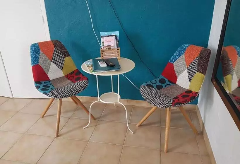 تختخواب و صبحانه Chambre D Hôtes De La Louve