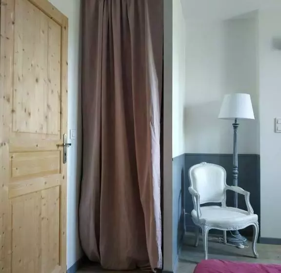 Aamiaismajoitus (B&B) La Ferme Des Escampades