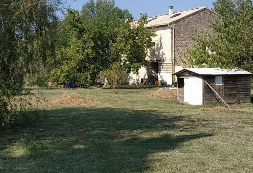 Aamiaismajoitus (B&B) La Ferme Des Escampades