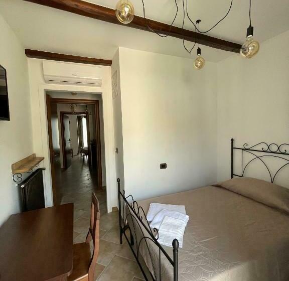 住宿加早餐  La Vie En Rose