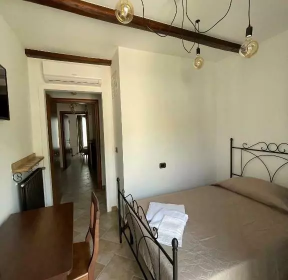 ベッドアンドブレックファースト La Vie En Rose