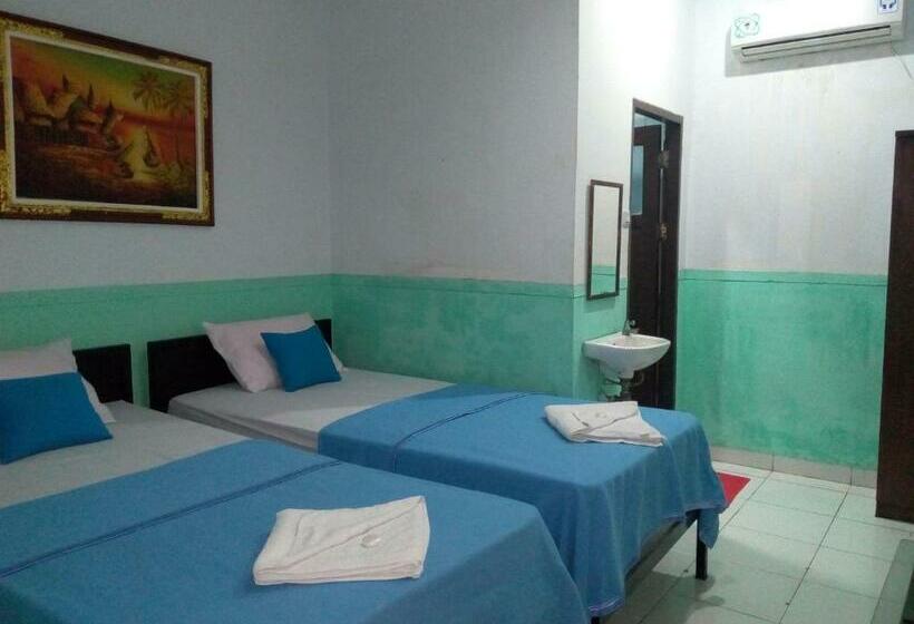 בית מלון כפרי Wisma Favorite Makassar