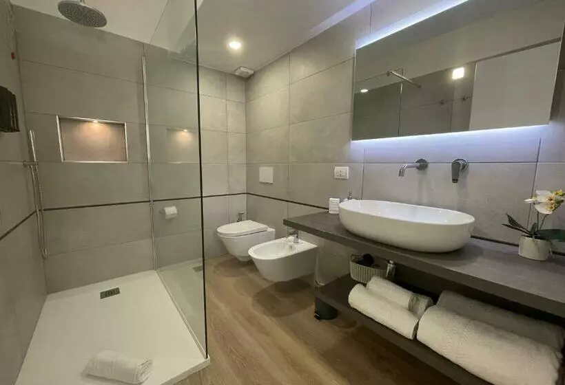 ペンション Admayora Guest House