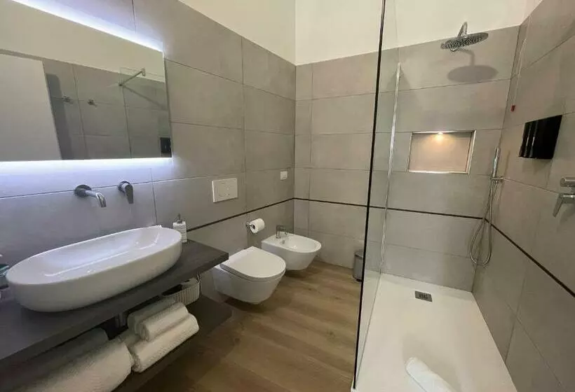 ペンション Admayora Guest House