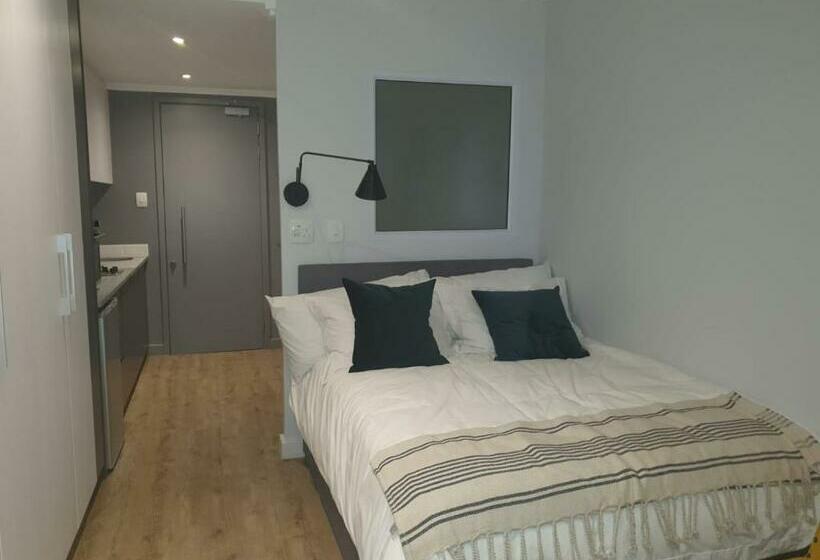 膳宿费 Executive Condo Studio Apartments