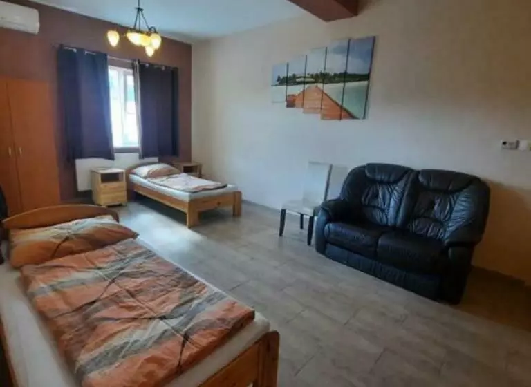 Majatalo Ikszt Vendégház