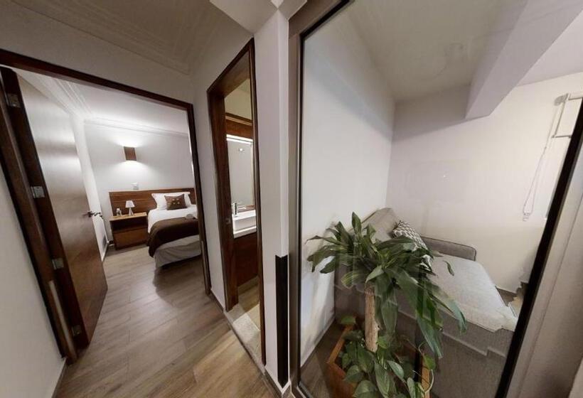 ホテル Tokio Suites