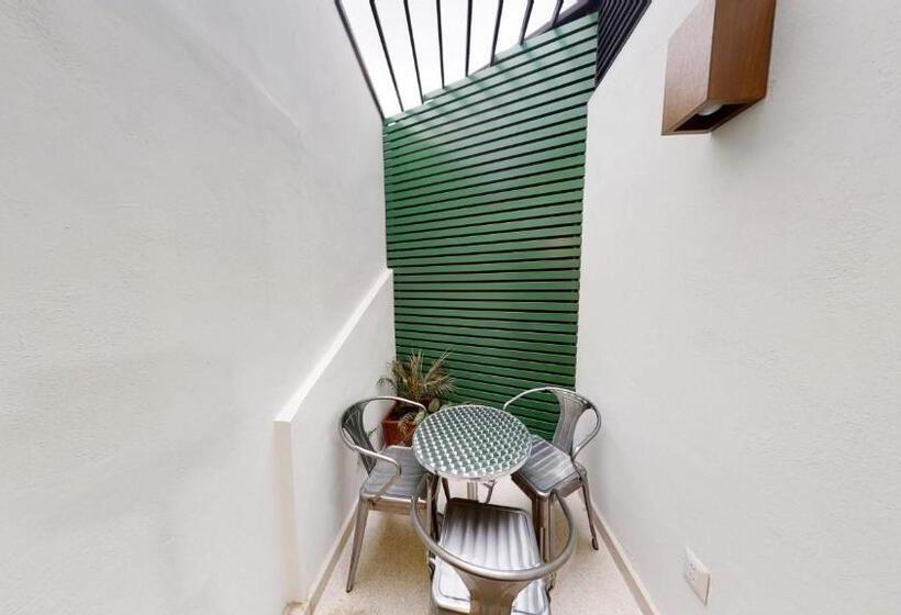 ホテル Tokio Suites