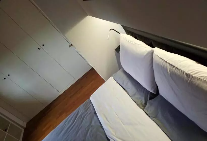 پانسیون Contemporary Rooms