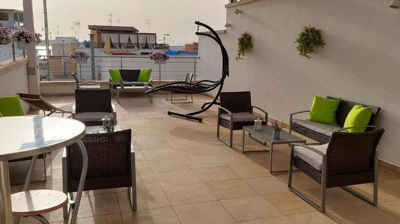 膳宿费 Sabrina S House