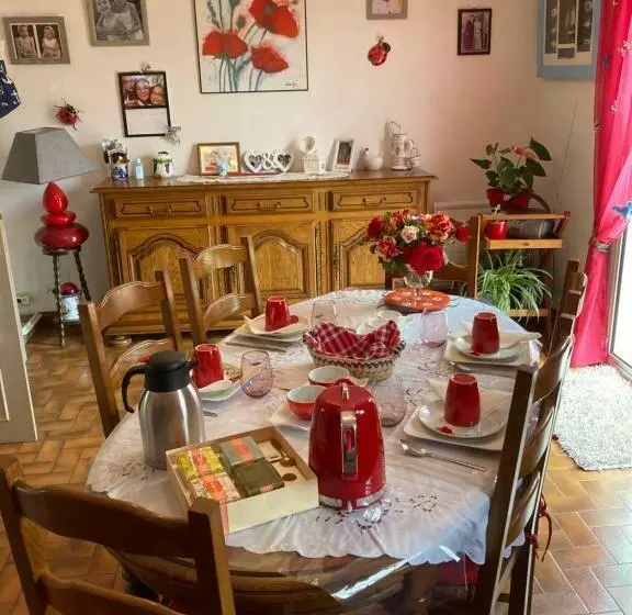 ベッドアンドブレックファースト La Fossette