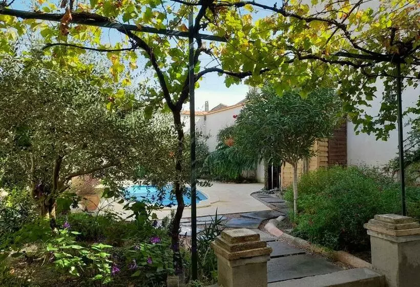 تختخواب و صبحانه Villa Saint Léon