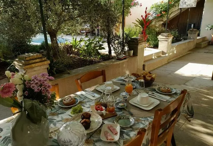 تختخواب و صبحانه Villa Saint Léon