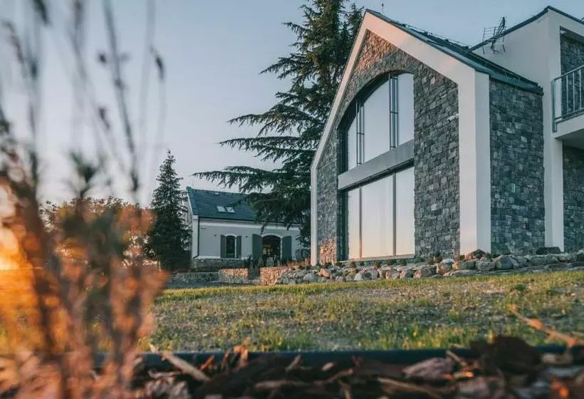 تختخواب و صبحانه Villa Salve